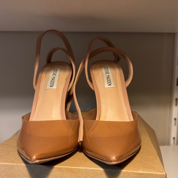 Steve Madden Tan Pointed Slingback Heels - Picture 2 of 3